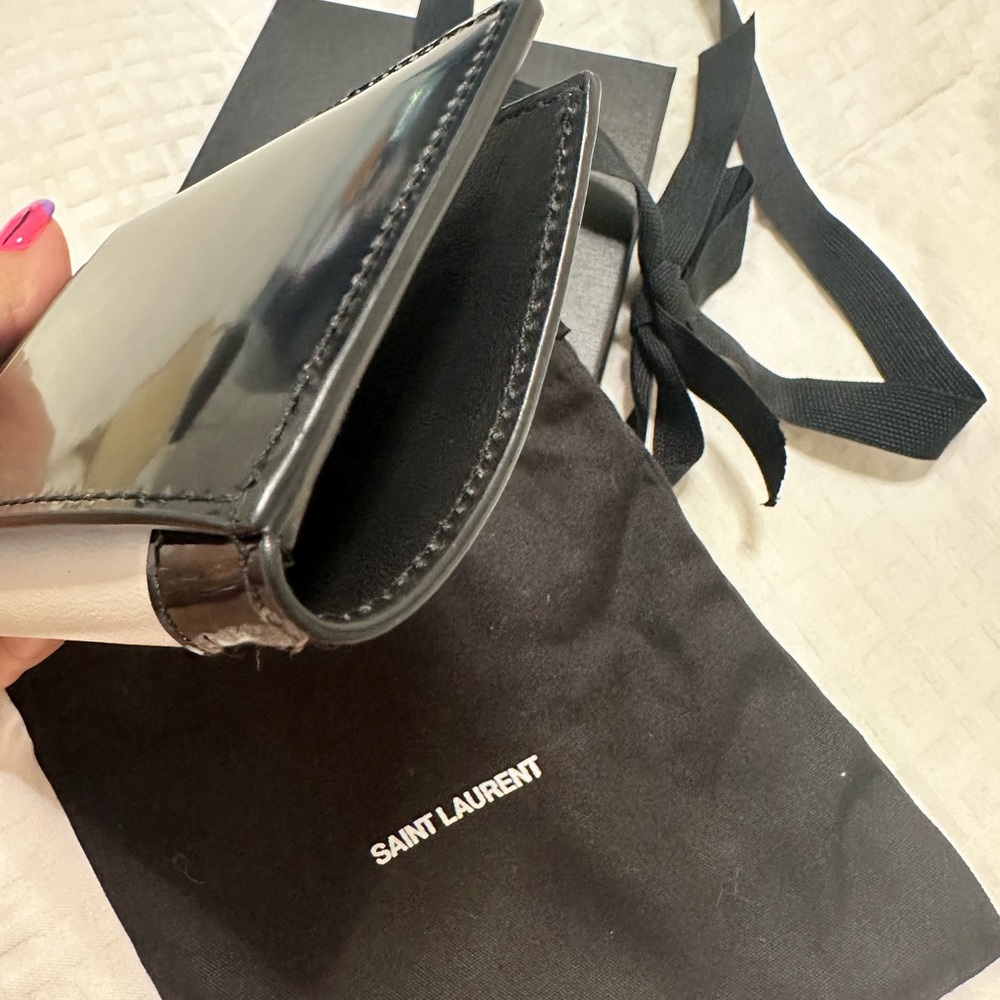 Yves Saint Laurent Black and Cream Key Card Holder On SALE 🛑 - Picture 5 of 12